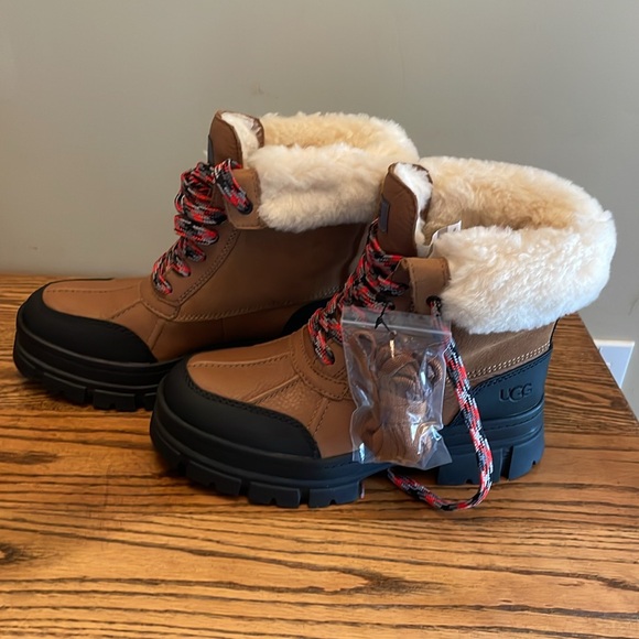 ‼️SOLD‼️ Ashton Addie Ugg winter boots - Picture 9 of 13